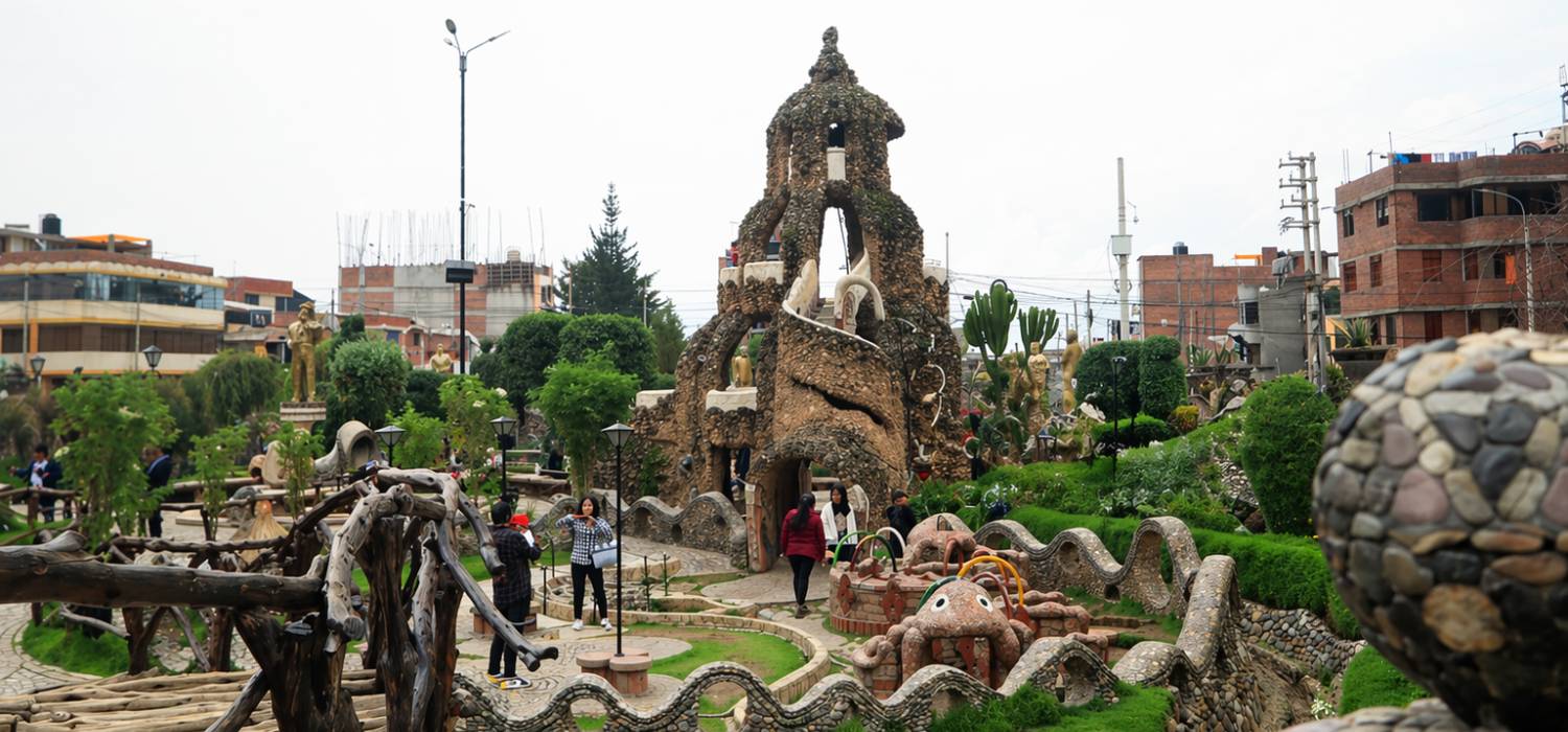 Parque de la identidad Huanca Huancayo